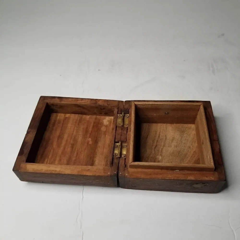 Vintage inlaid carved trinket box jewelry